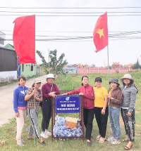 Hội LHPN xã Gio Việt xây dựng nhiều mô hình thu gom rác thải, bảo vệ môi trường -Ảnh: MĐ