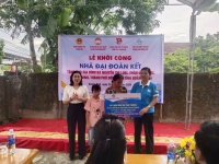 Điển hình làm theo lời Bác