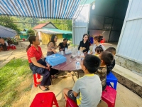 HỘI LHPN TỈNH THĂM HỎI, CHIA SẺ MẤT MÁT VỚI GIA ĐÌNH NẠN NHÂN VỤ ÁN TẠI XÃ KIM PHÚ